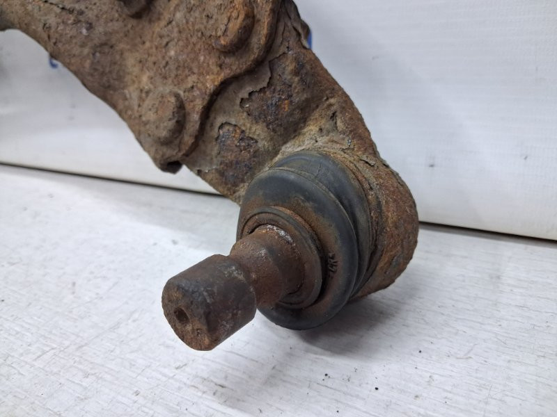 Рычаг правый Kia Ceed JD 1.6 DIESEL D4FB 2012 (б/у) Киев - изображение 2