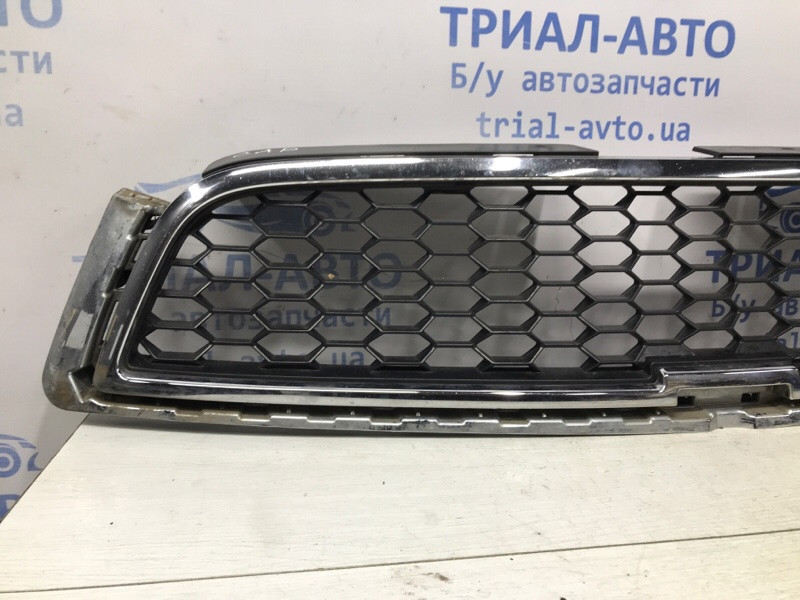 Решетка радиатора Chevrolet Captiva C140 2.2 ДИЗЕЛЬ 2006 (б/у) Киев - изображение 2