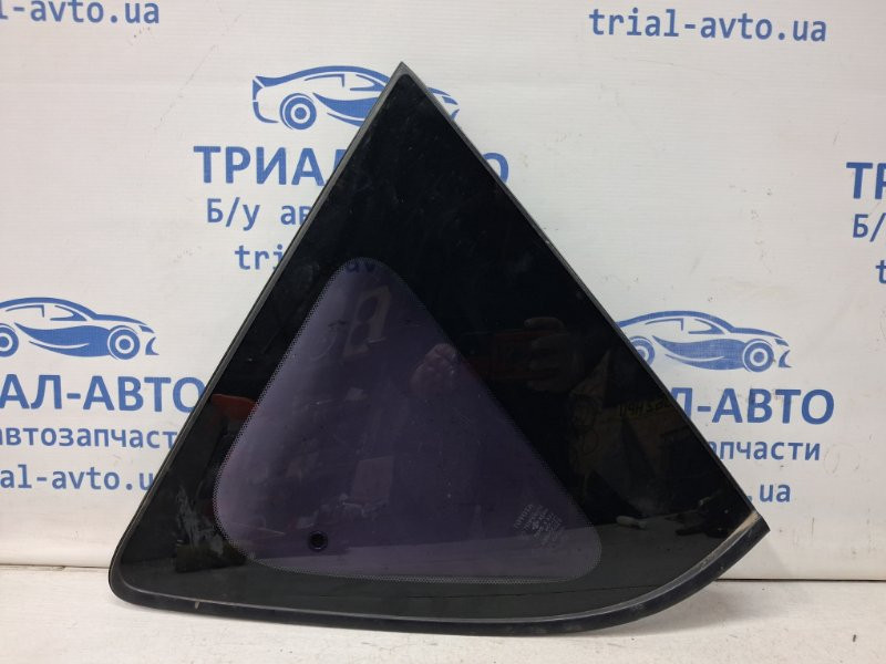Стекло в кузов заднее правое Toyota RAV 4 A30 2.0 БЕНЗИН 1AZFE 2005 (б/у) Киев - изображение 1