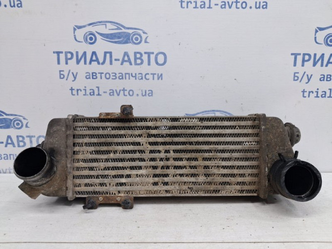 Радиатор интеркуллера Hyundai I30 FD 1.6 DIESEL D4FB 2007 (б/у) Киев - изображение 1