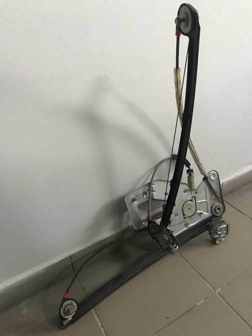 Стеклоподьемник на BMW б/у KUSTER 8252391 Киев - изображение 2