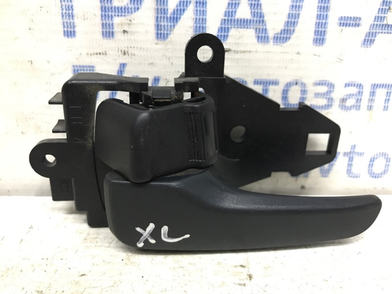 Ручка двери внутренняя левая Mitsubishi Outlander XL 2.2 DIESEL 4N14 2007 (б/у) Киев - изображение 1