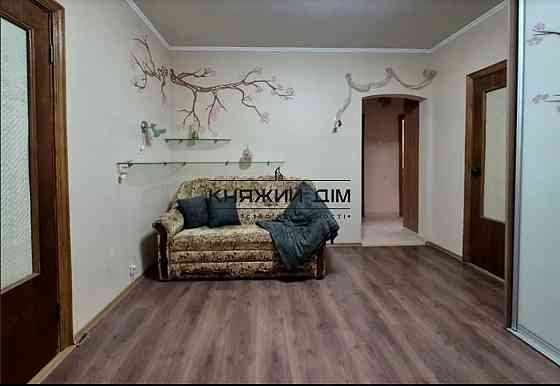 Продаж 3кімнатної квартири на Ревуцького. Код об'єкту: 21147032 Киев