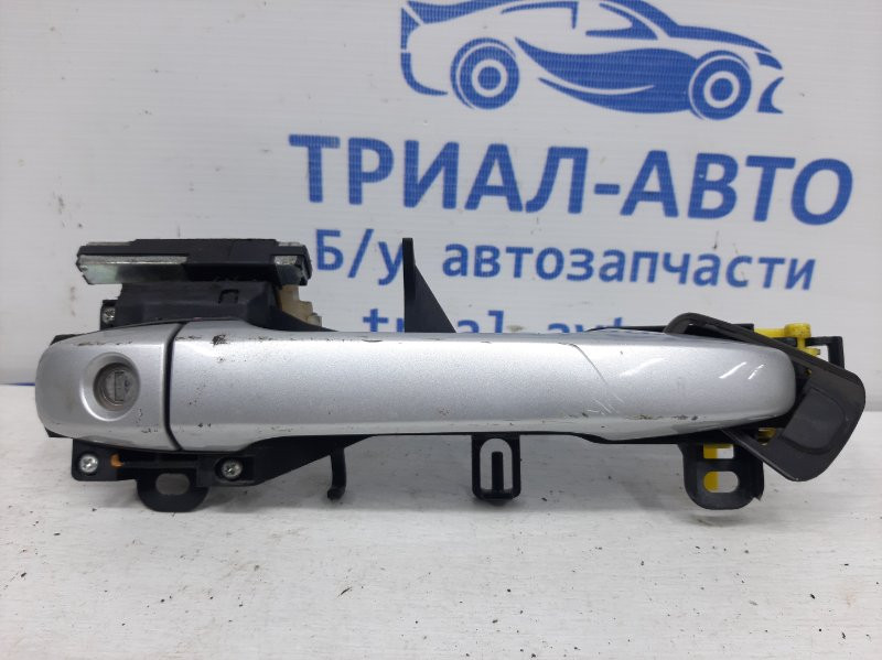 Ручка двери внешняя передняя правая Toyota Avensis T27 1.8 БЕНЗИН 2ZRFAE 2009 (б/у) Київ - зображення 1