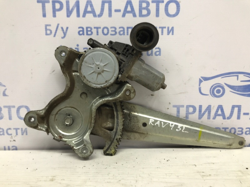 Стеклоподъемник задний левый Toyota RAV 4 A30 2.0 БЕНЗИН 1AZFE 2005 (б/у) Киев - изображение 1
