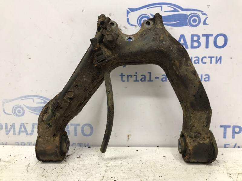 Рычаг передний верхний правый Mitsubishi Pajero Wagon 3 3.2 ДИЗЕЛЬ 4M41 1999 (б/у) Київ - зображення 1