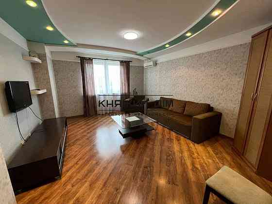 Оренда роздільної 2-х к.кв. м. Позняки 2 хв. ходьби. № 11181195 Киев