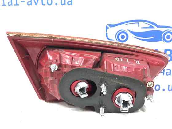 Фонарь задний внутренний правый Mitsubishi Lancer 10 1.8 БЕНЗИН 4B11 2007 (б/у) Киев