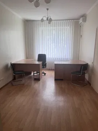 Березняки, вул Амвросія Бучми 5, офіс 16.8м Киев