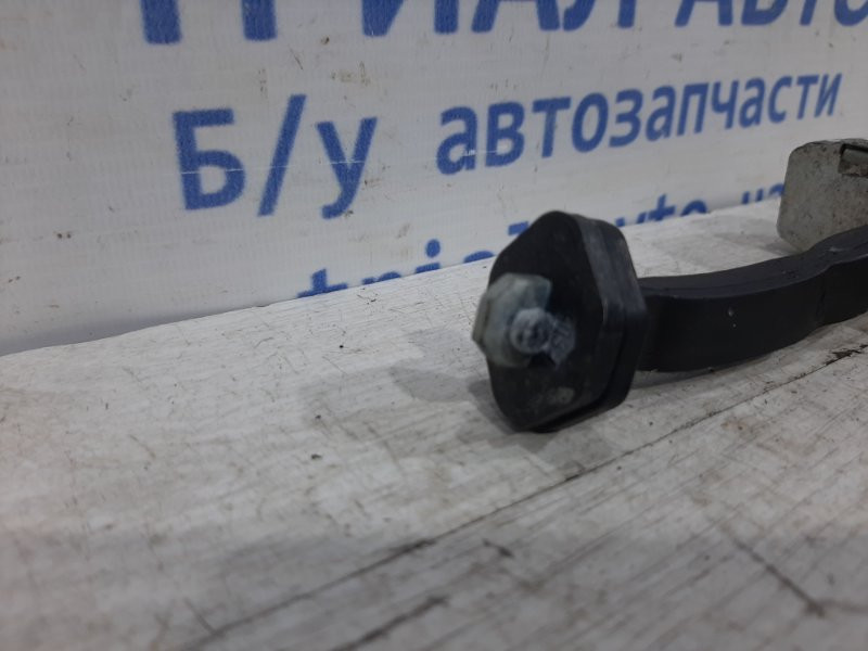 Ограничитель двери задний правый Toyota Avensis T27 1.8 БЕНЗИН 2ZRFAE 2009 (б/у) Київ - зображення 3