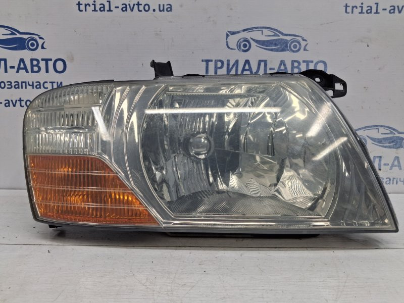 Фара правая галоген Mitsubishi Pajero Wagon 3 3.2 ДИЗЕЛЬ 4M41 1999 (б/у) Київ - зображення 1