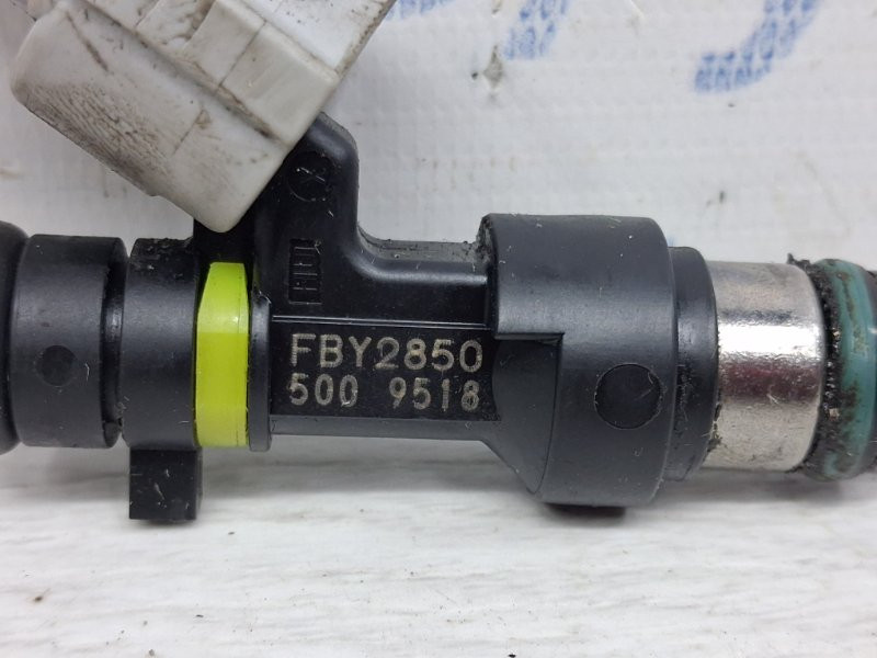 Форсунка топливная Nissan Qashqai J10 2.0 БЕНЗИН MR20DE 2006 (б/у) Київ - зображення 3