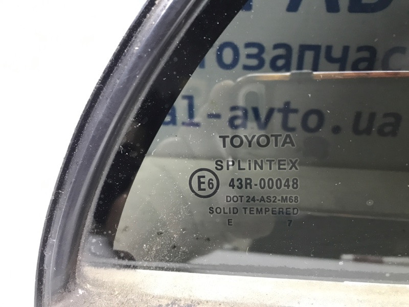 Стекло двери задней правой (форточка) Toyota Avensis T25 1.8 БЕНЗИН 1ZZFE 2002 (б/у) Киев - изображение 2