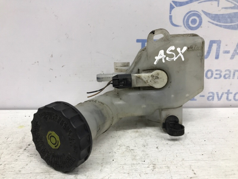 Бачок главного тормозного цилиндра Mitsubishi ASX GA 1.8 DIESEL 4N13 2010 (б/у) Київ - зображення 3