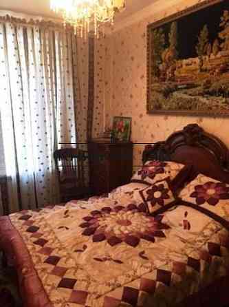 Простора, роздільна 2-х к. Кв. біля ст. м. Дружби народів. № 11155642 Київ