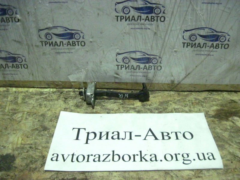 Ограничитель двери задний правый Nissan Qashqai J10 2.0 БЕНЗИН MR20DE 2006 задн. прав. (б/у) Киев - изображение 1