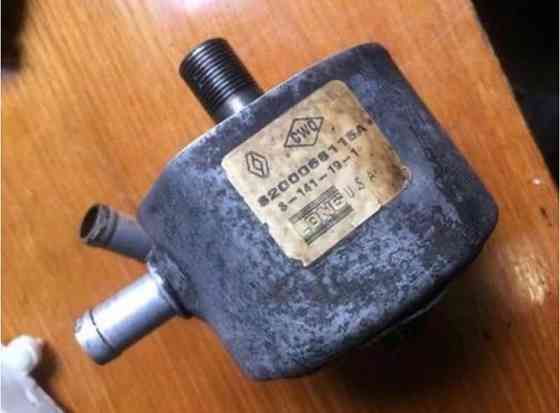 Б/у радиатор масляный 1.5dci, Renault , 8200068115A, 8200068115 Кропивницький
