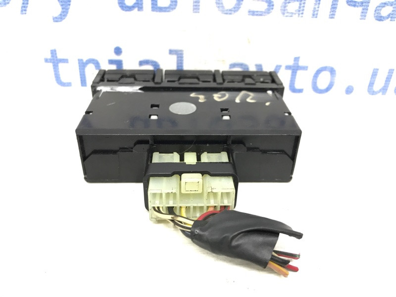 Кнопки управления SsangYong Rexton Y200 2.7 D27DT 2001 (б/у) Киев - изображение 3