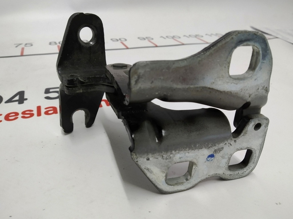 Петля двери задней правой нижняя PPSW Tesla model 3 1091330-00-F Київ - зображення 2