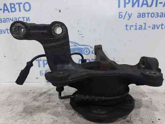 Кулак поворотный правый со ступицей Renault Megane 3 1.5 DIESEL K9K 2008 (б/у) Киев