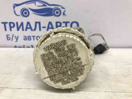 Бачок главного тормозного цилиндра Mitsubishi Pajero Sport K9 2.5 DIESEL 4D56 1996 (б/у) Київ