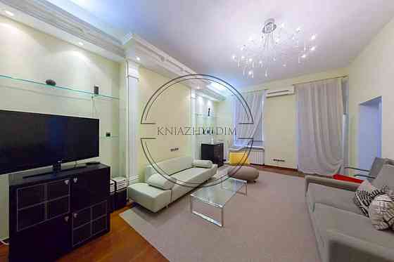 Простора 2-х к. кв. студія, ст. м. Площа Льва Толстого № 11159227 Киев