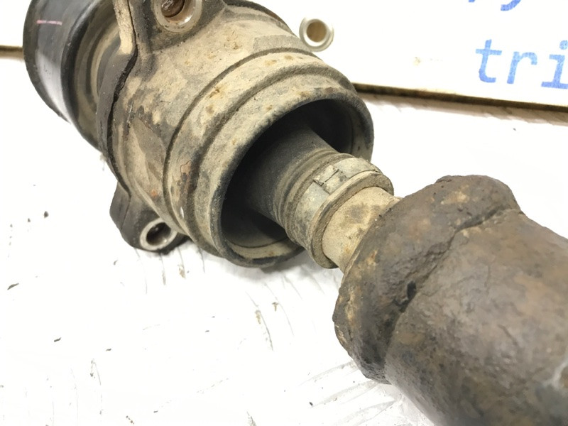 Вал карданный Mitsubishi L200 KB 2.5 ДИЗЕЛЬ 4D56U 2006 перед. (б/у) Киев - изображение 4