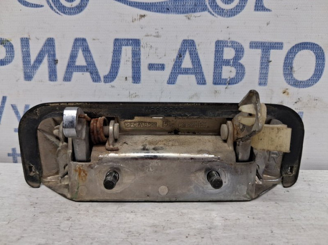 Ручка двери внешняя задняя правая Mitsubishi Pajero Sport K9 2.5 DIESEL 4D56 1996 (б/у) Київ - зображення 3