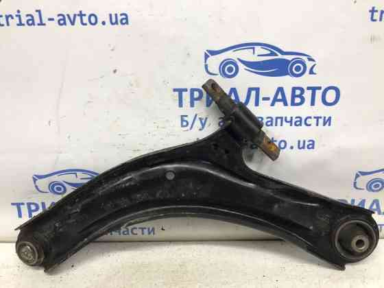 Рычаг правый Nissan X-Trail T31 2.0 DIESEL M9R 2007 (б/у) Киев