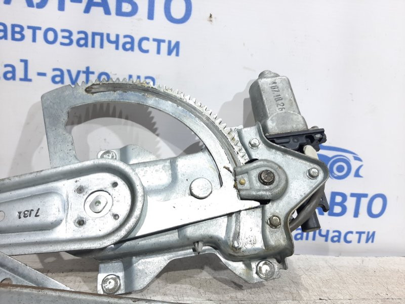 Стеклоподъемник задний правый Kia Sorento BL 2.5 DIESEL D4CB 2002 (б/у) Київ - зображення 2