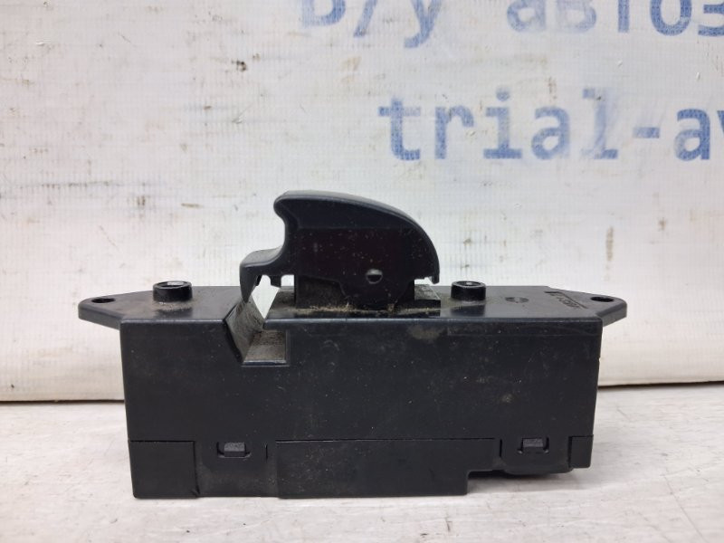 Кнопка стеклоподъемника Mitsubishi Pajero Wagon 4 3.2 ДИЗЕЛЬ 4M41 2006 (б/у) Київ - зображення 1