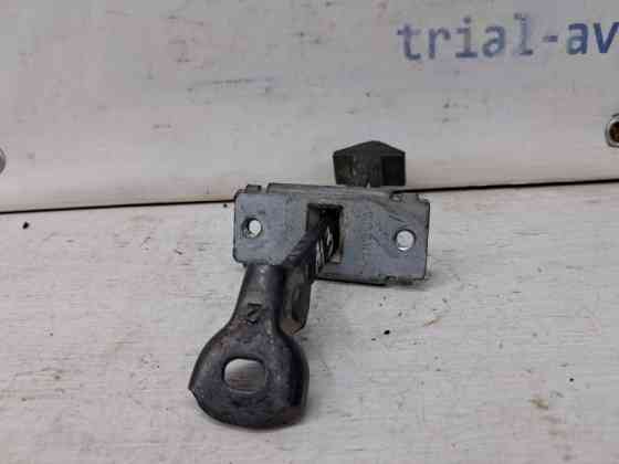 Ограничитель двери задний правый Mazda 3 BK 1.6 БЕНЗИН Z6 2003 (б/у) Киев