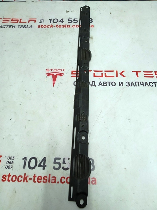 Накладка батареи высоковольтной боковая средняя Tesla model X S REST 1032385-00-C Киев - изображение 2