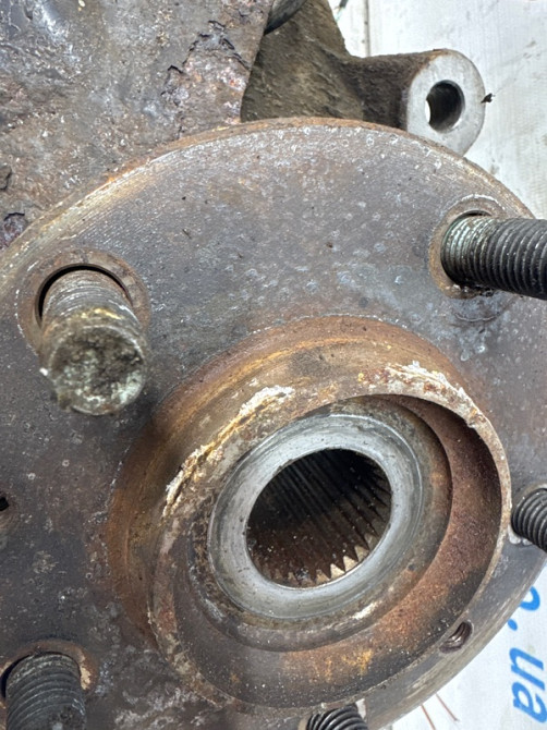 Кулак поворотный правый со ступицей Mazda 6 GH 2.5 БЕНЗИН L5-VE 2007 (б/у) Київ - зображення 7