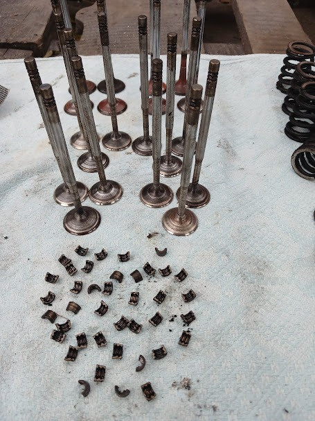 Клапан впуск, випуск, Фолькс, Ауді 1.8, 20v, оригінал, VAG 058109601C, 058109611M Вінниця - зображення 2