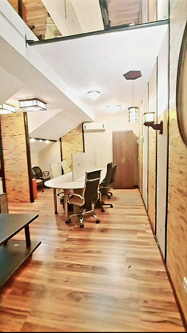 Хозяин: 4 кабинета 82м. Центр Киев Парковка Метро Без комиссии Интернет IT Київ - зображення 1