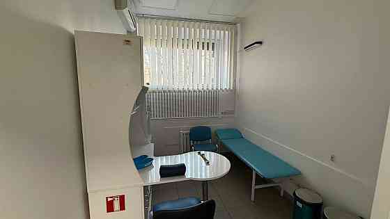 ЦЕНТР! 100м2 під клініка / салон / аптека б-р Лесі Українки, 3 Київ