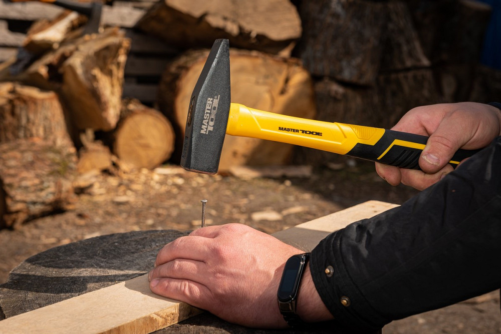 Молоток слесарный MASTERTOOL 800 г HRC 50 рукоятка фиберглассовая 320 мм 02-0908 Харьков - изображение 10