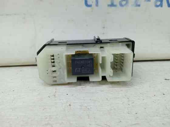 Кнопка стеклоподъемника Toyota Prado 2002-2009 8403060020 (Арт. 61309) Киев