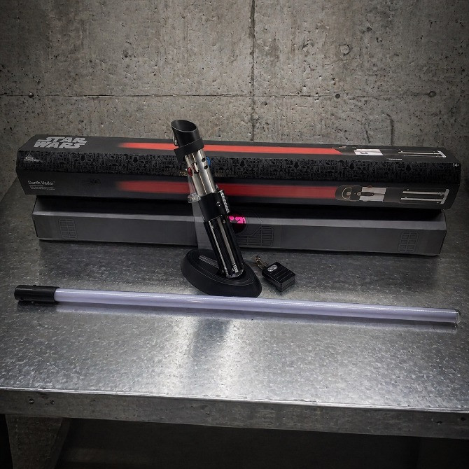 Световой меч Дарта Вейдера Legacy 105 см — Galaxy's Edge Київ - зображення 3