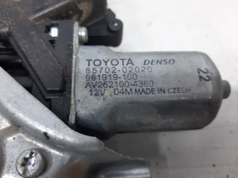 Стеклоподъемник задний правый Toyota Avensis T27 1.8 БЕНЗИН 2ZRFAE 2009 (б/у) Киев - изображение 3