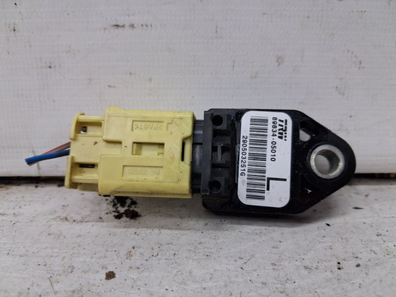 Датчик удара (AIRBAG) Toyota Avensis 2002-2010 8983405010 (Арт. 71284) Київ - зображення 1
