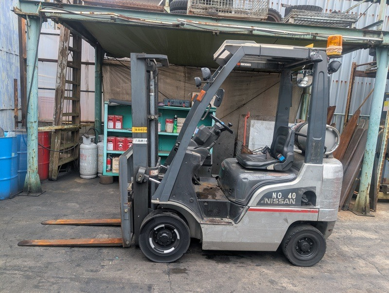 Газо-бензиновий навантажувач Nissan 2008 року випуску, модель P1F1A15D Івано-Франківськ - зображення 1