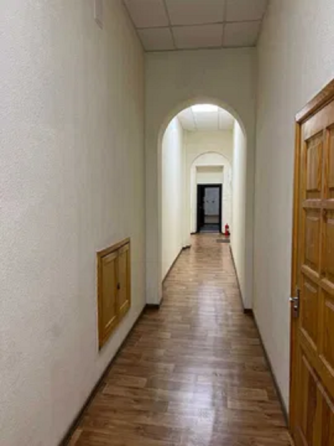 Контрактова пл метро,вул Сагайдачного 12, офіс 45м Київ