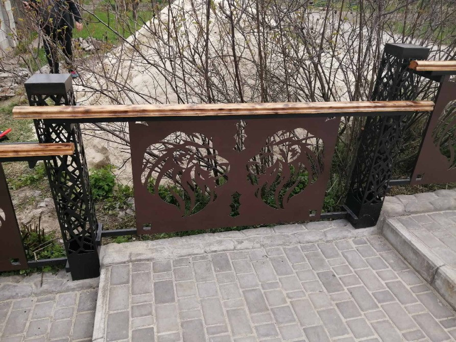 Ворота металлические сварные с декором Кам'янське (Дніпродзержинськ) - зображення 1