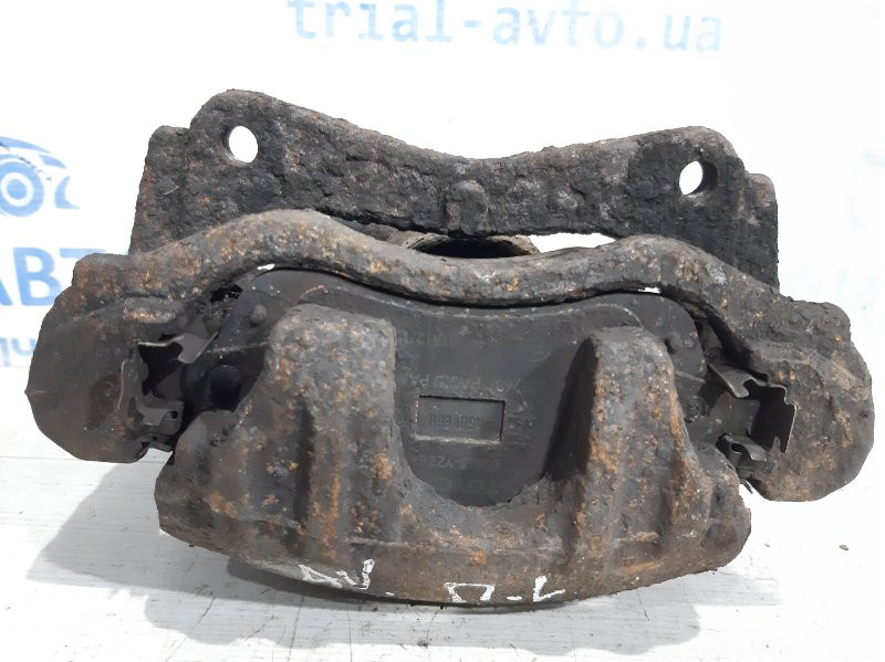 Суппорт передний левый Toyota Avensis T25 1.8 БЕНЗИН 1ZZFE 2002 (б/у) Киев - изображение 3