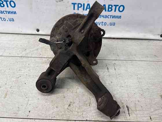 Цапфа задняя правая со ступицей Toyota Camry XV30 3.0 БЕНЗИН 1MZFE 2001 (б/у) Київ