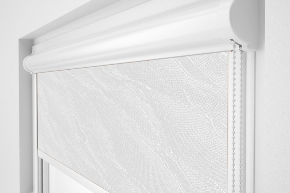 Рулонна штора Rolets Вода 2-2018-1300 130x170 см закритого типу Біла Київ - зображення 1