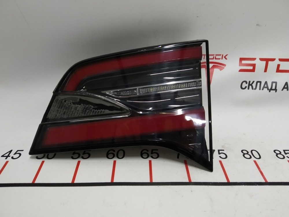 Фонарь правый внутрений (USA) Tesla model X 1034337-00-B Киев - изображение 1