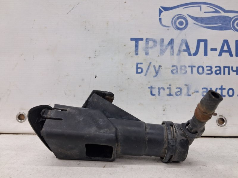 Омыватель фары правый Toyota Avensis T25 1.8 БЕНЗИН 1ZZFE 2002 (б/у) Киев - изображение 2